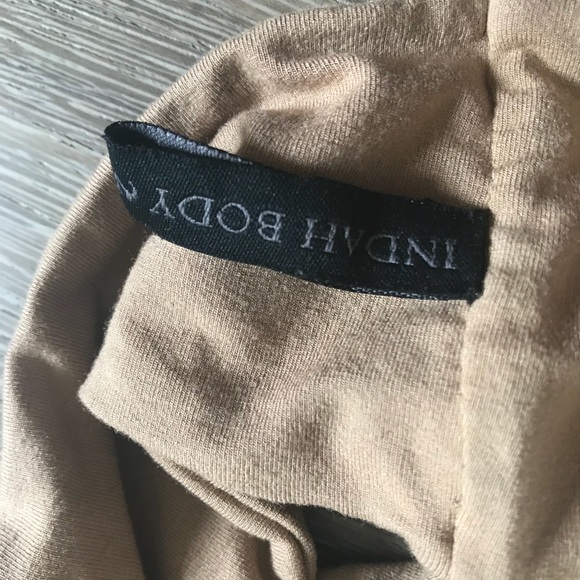 Indah Body Camel Brown Cut Out Sports Bra Sz 2 M - Picture 3 of 4